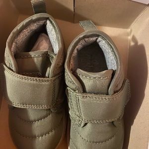Carters never worn toddler shoes size 7